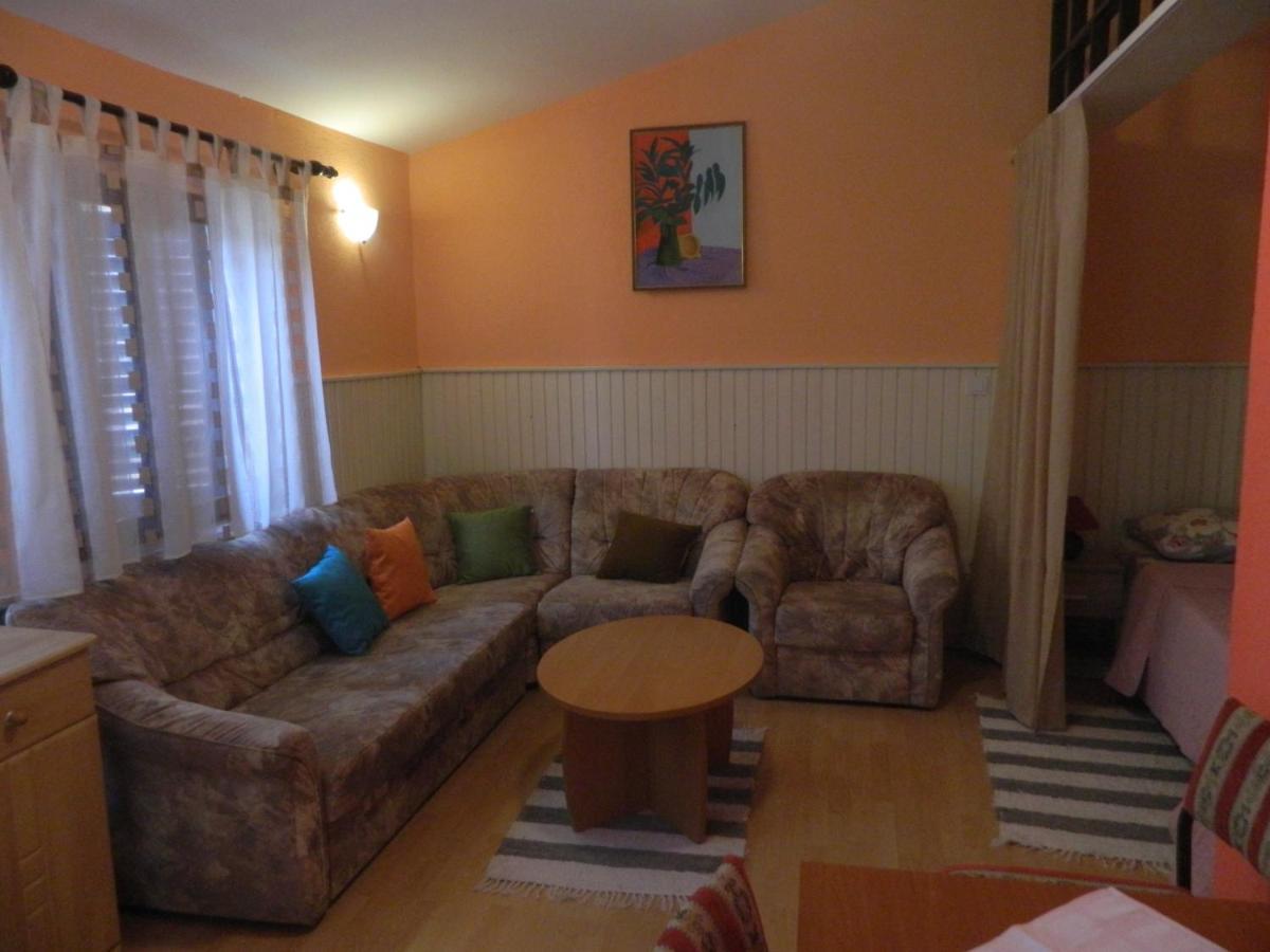 Apartments Vila Vanda 포레치 외부 사진